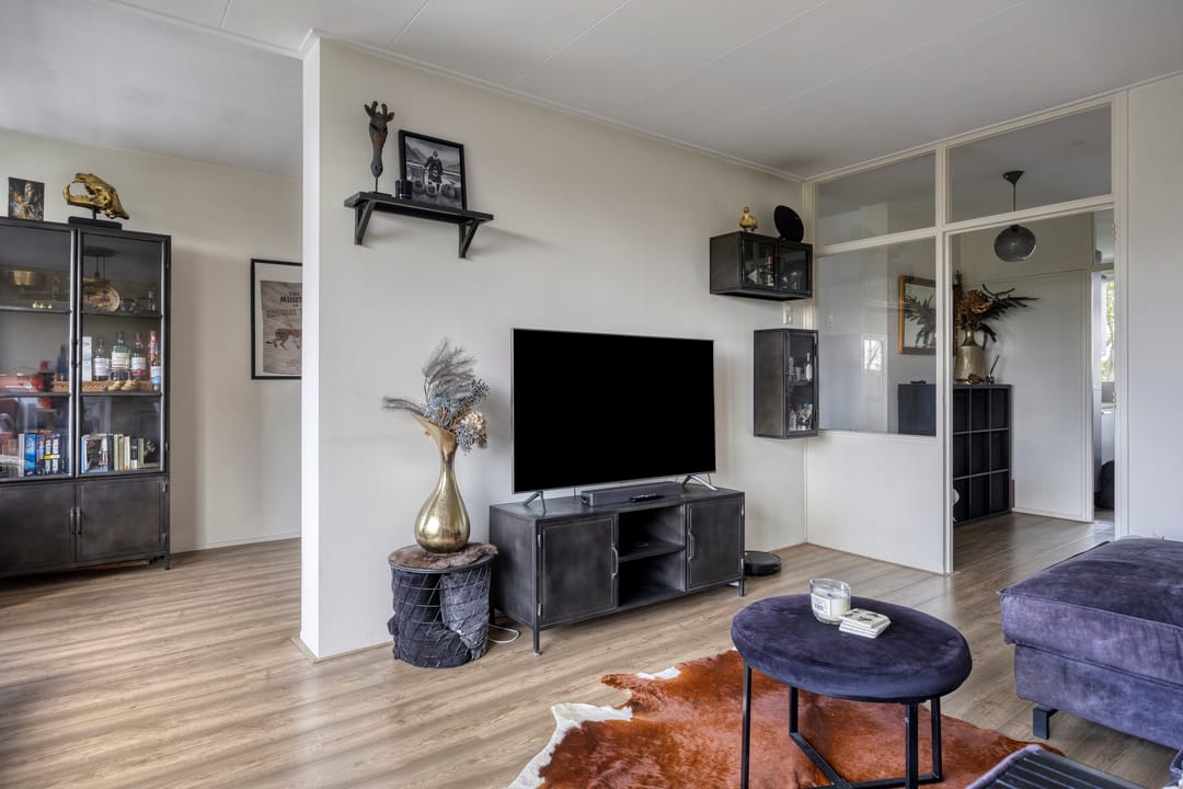 Photo 8 of Van der Helmstraat 438