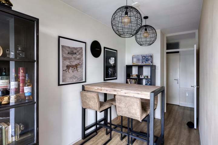 Photo 10 of Van der Helmstraat 438