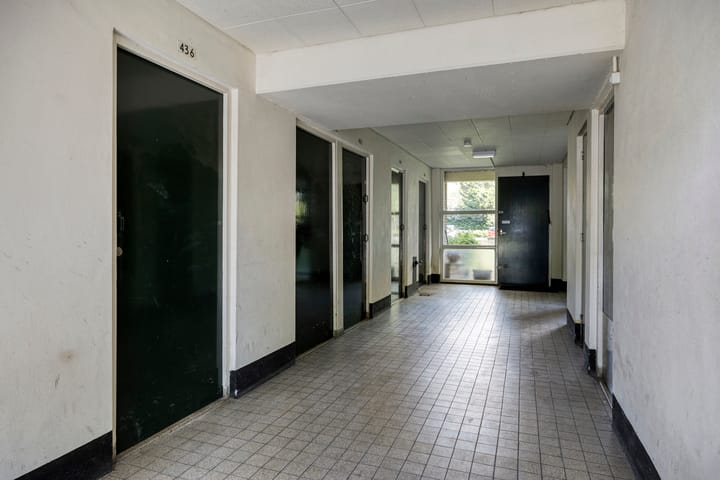 Photo 21 of Van der Helmstraat 438