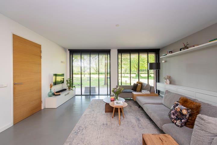 Photo 8 of De Werf 209