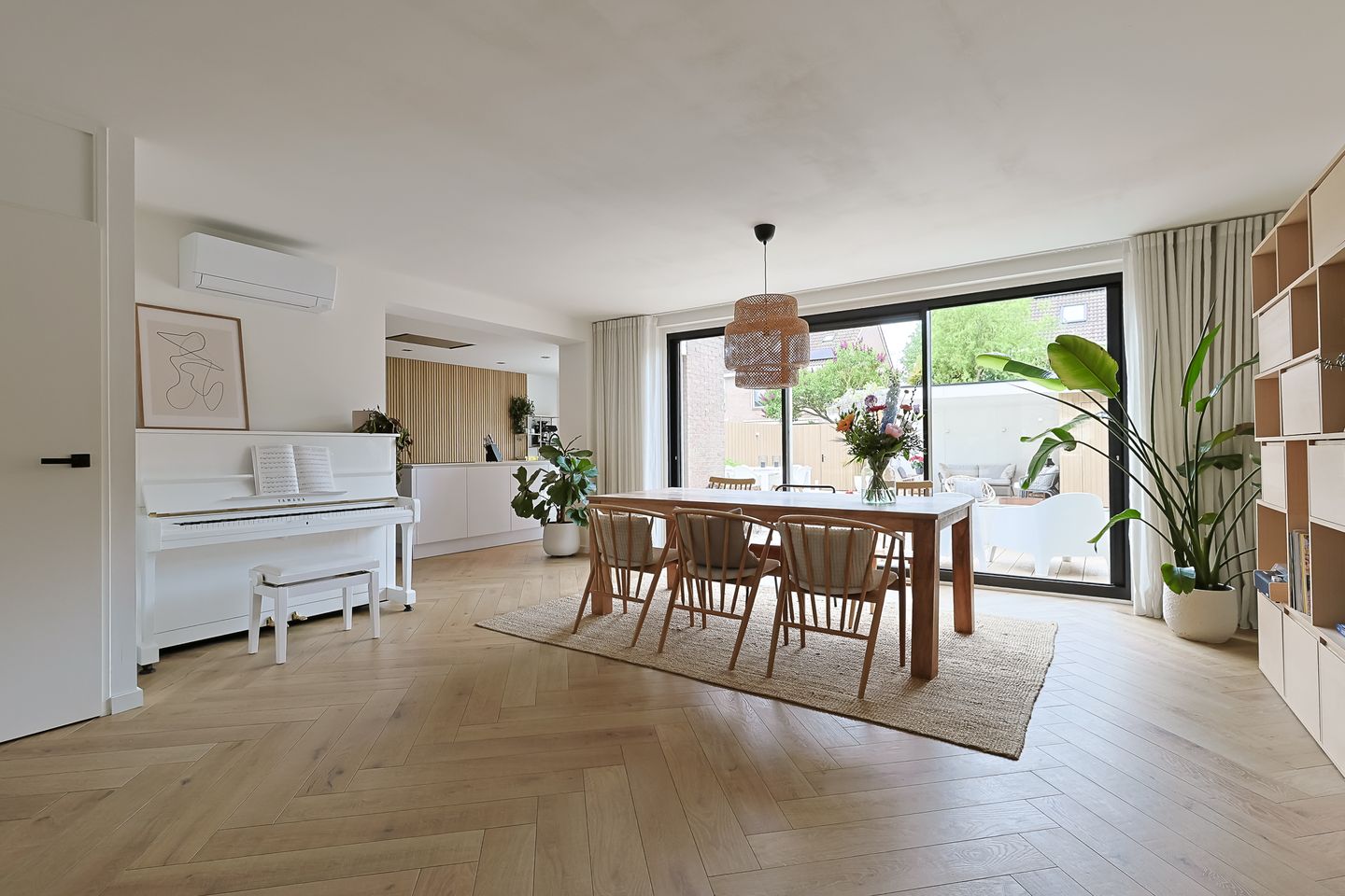 Foto 19 van Gesina van der Molenstraat 11