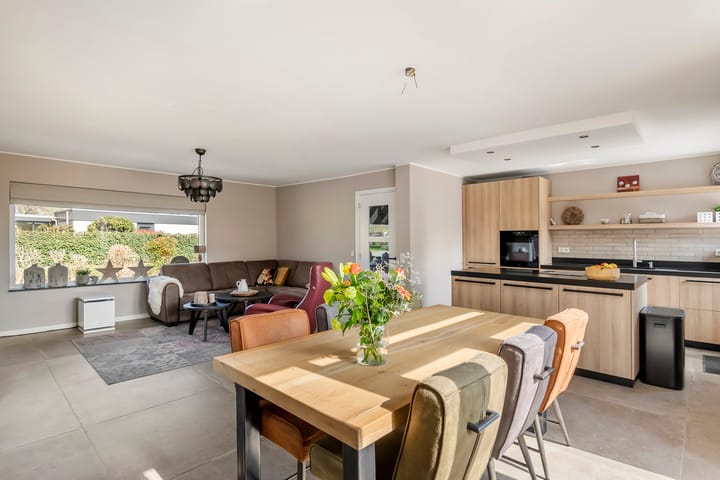 Foto 3 van Dokter Asjeslaan 1