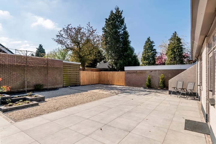 Foto 34 van Dokter Asjeslaan 1