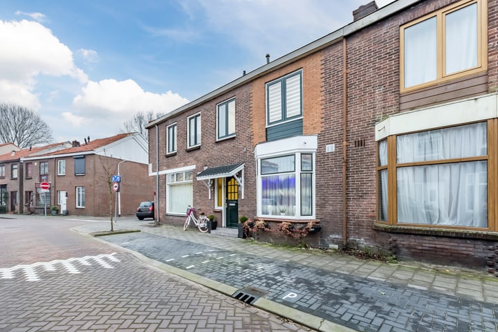 Veeringstraat 52