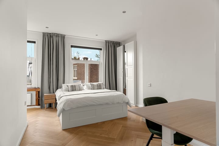 Photo 33 of Linnaeuskade 15-1