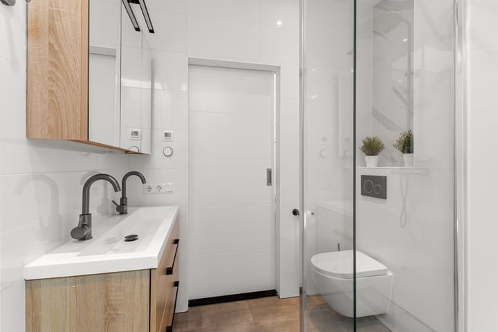 Photo 40 of Linnaeuskade 15-1