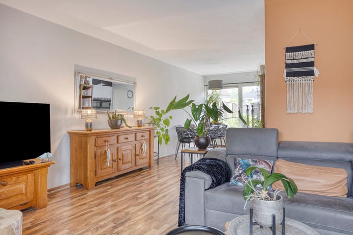 Foto 7 van Silene 81