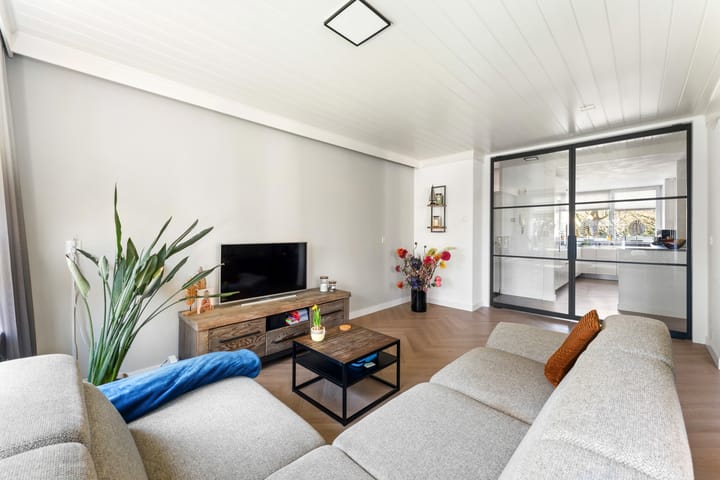 Foto 5 van Van Beethovenstraat 3