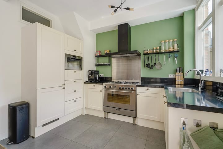 Photo 12 of Kloosterkade 190