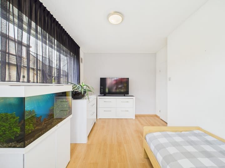 Photo 19 of Celsiusstraat 33