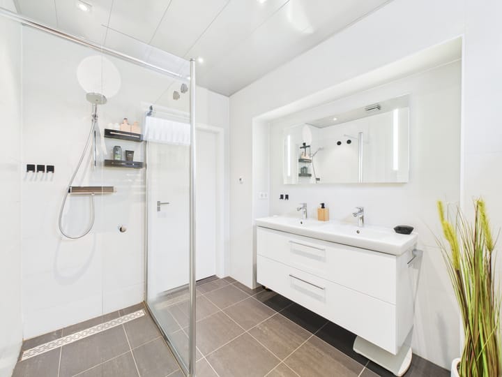 Photo 24 of Celsiusstraat 33