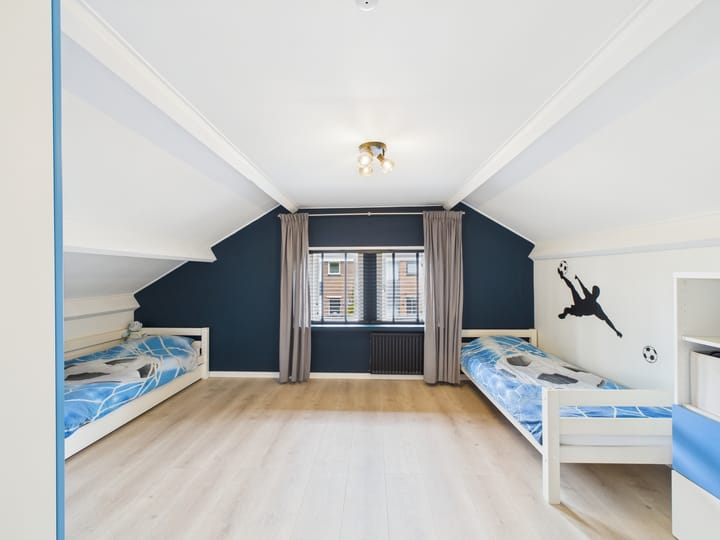 Photo 38 of Celsiusstraat 33