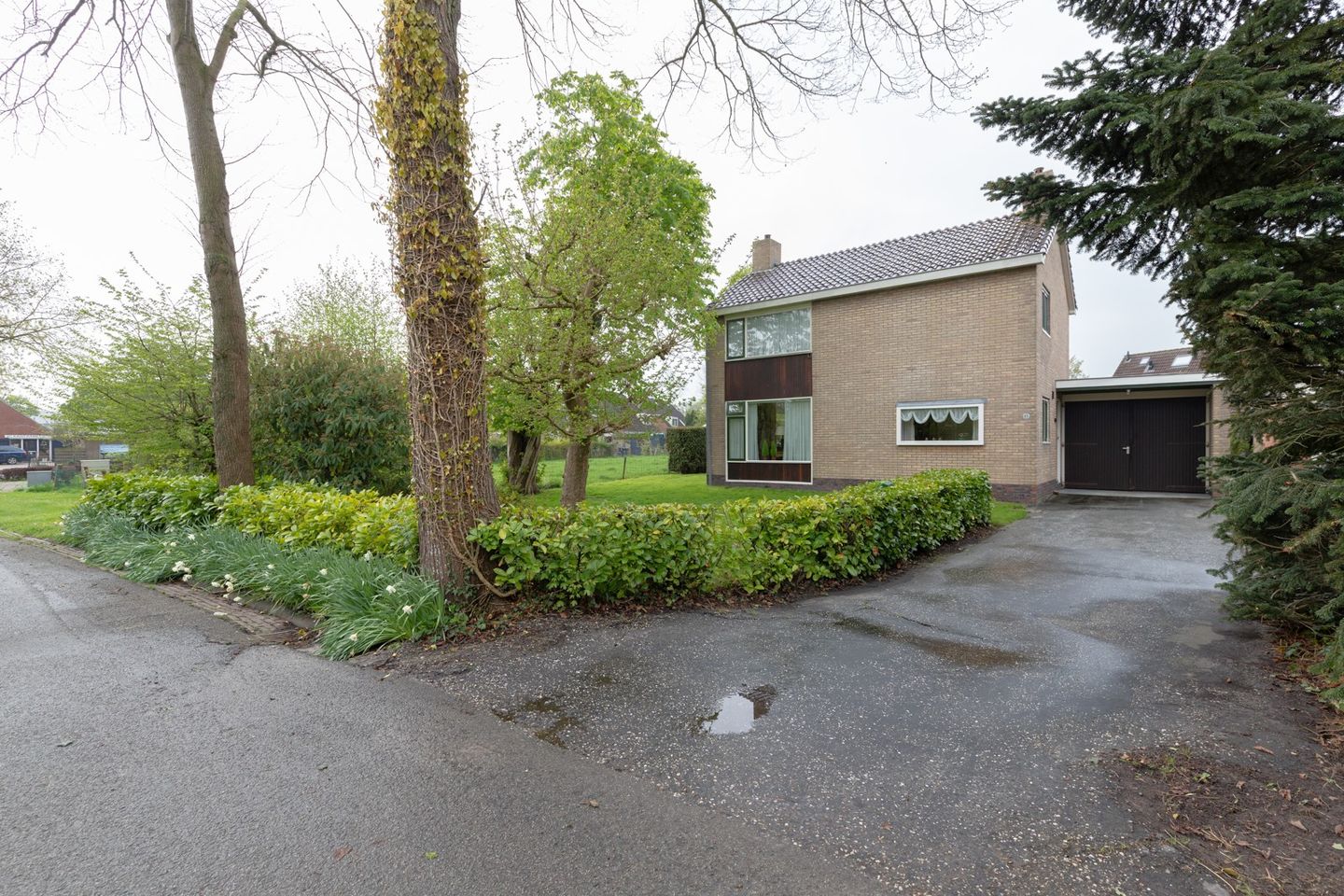 Foto 1 van Stationsweg 13