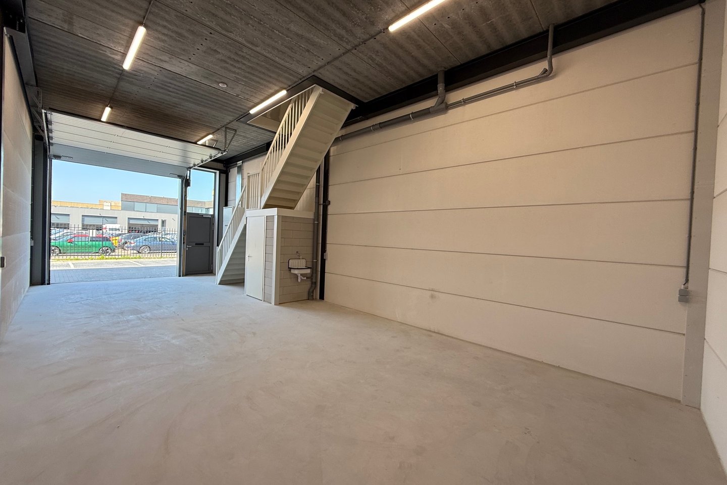 View photo 2 of Celsiusstraat 37