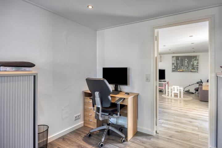 Photo 27 of Prinsenweer 21