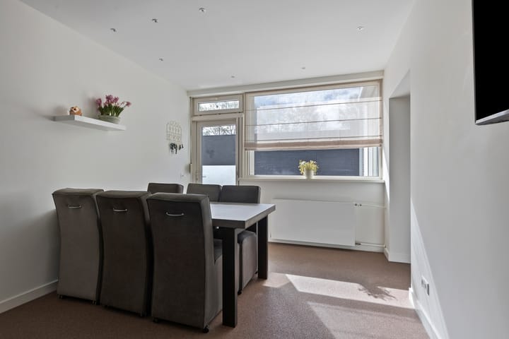 Foto 17 van Heerma van Vossstraat 55