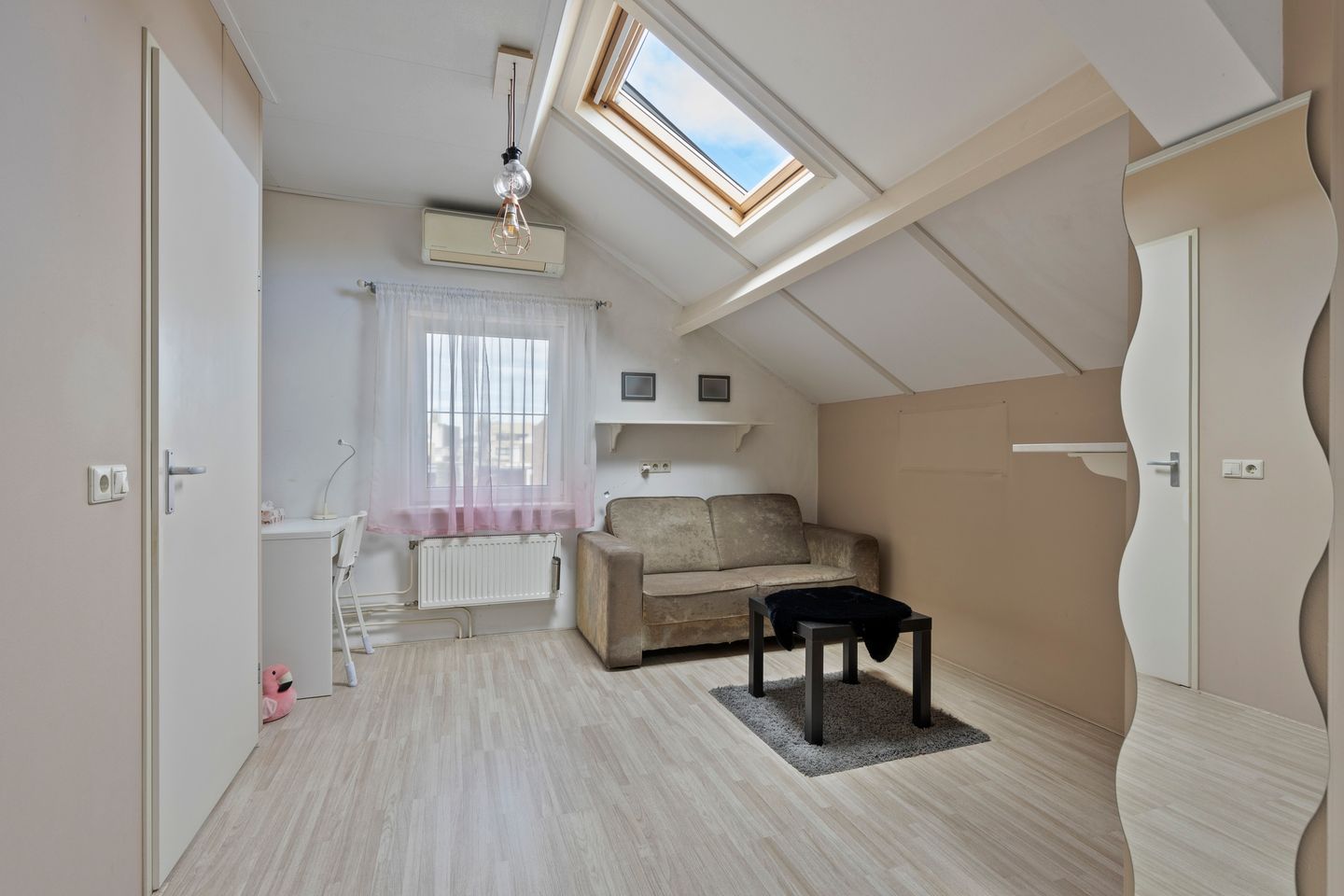 Foto 35 van Heerma van Vossstraat 55