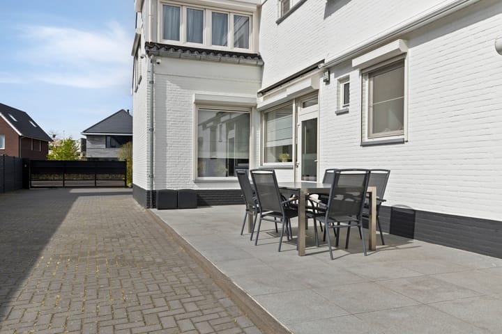 Foto 44 van Heerma van Vossstraat 55