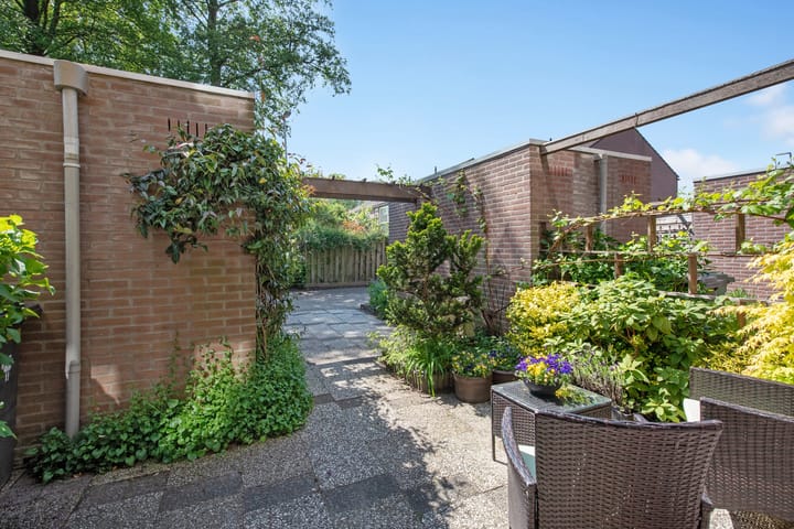 Foto 7 van Duke Ellingtonrode 30