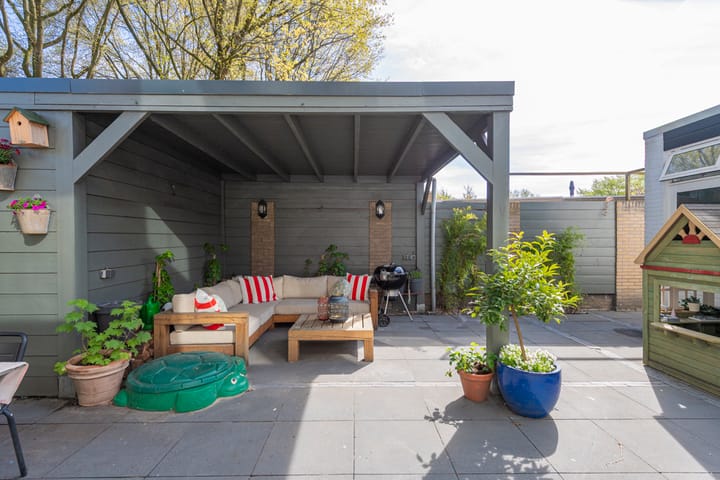 Foto 51 van Slot Loevesteinstraat 67