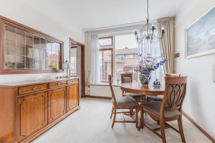 Foto 10 van Peelstraat 9