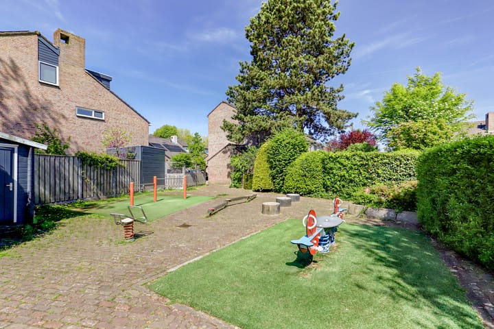 Foto 34 van Driehoek 88