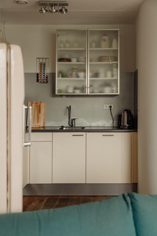 Photo 11 of Schinkelhavenkade 15