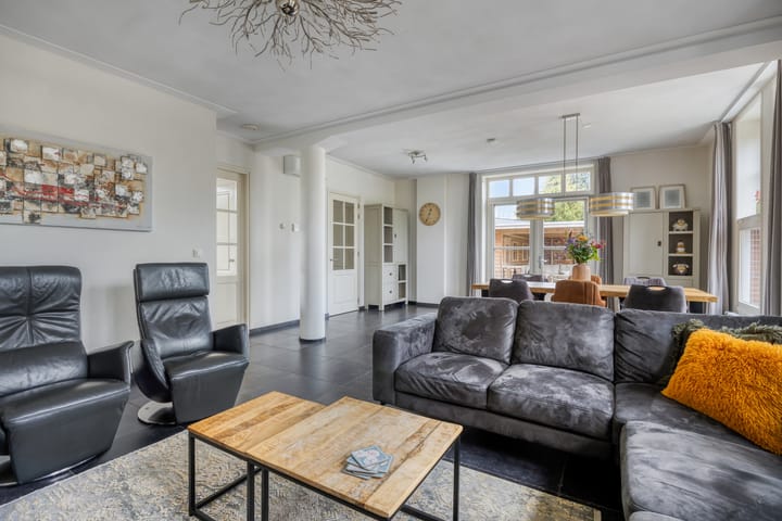 Foto 17 van Molenstraat 28