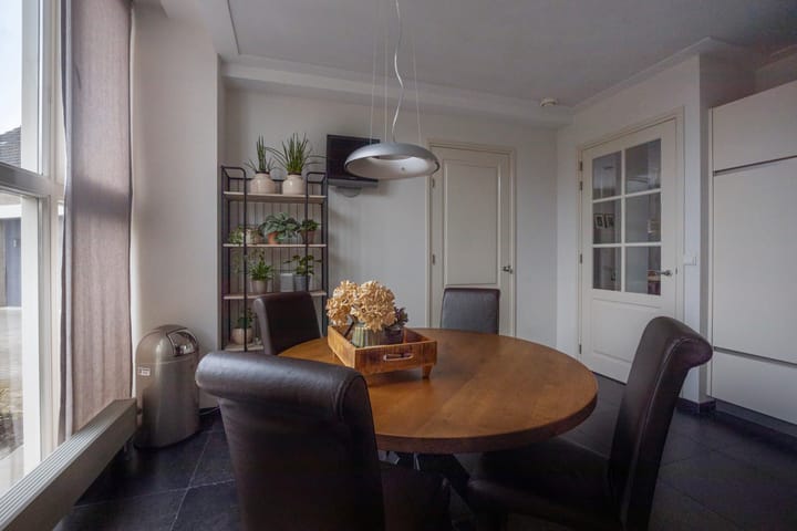 Foto 21 van Molenstraat 28