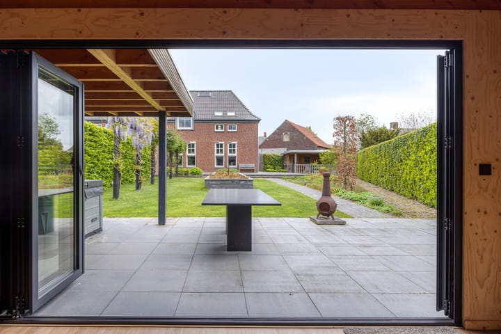 Foto 42 van Molenstraat 28