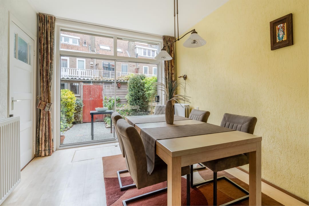 Photo 7 of Byronstraat 9