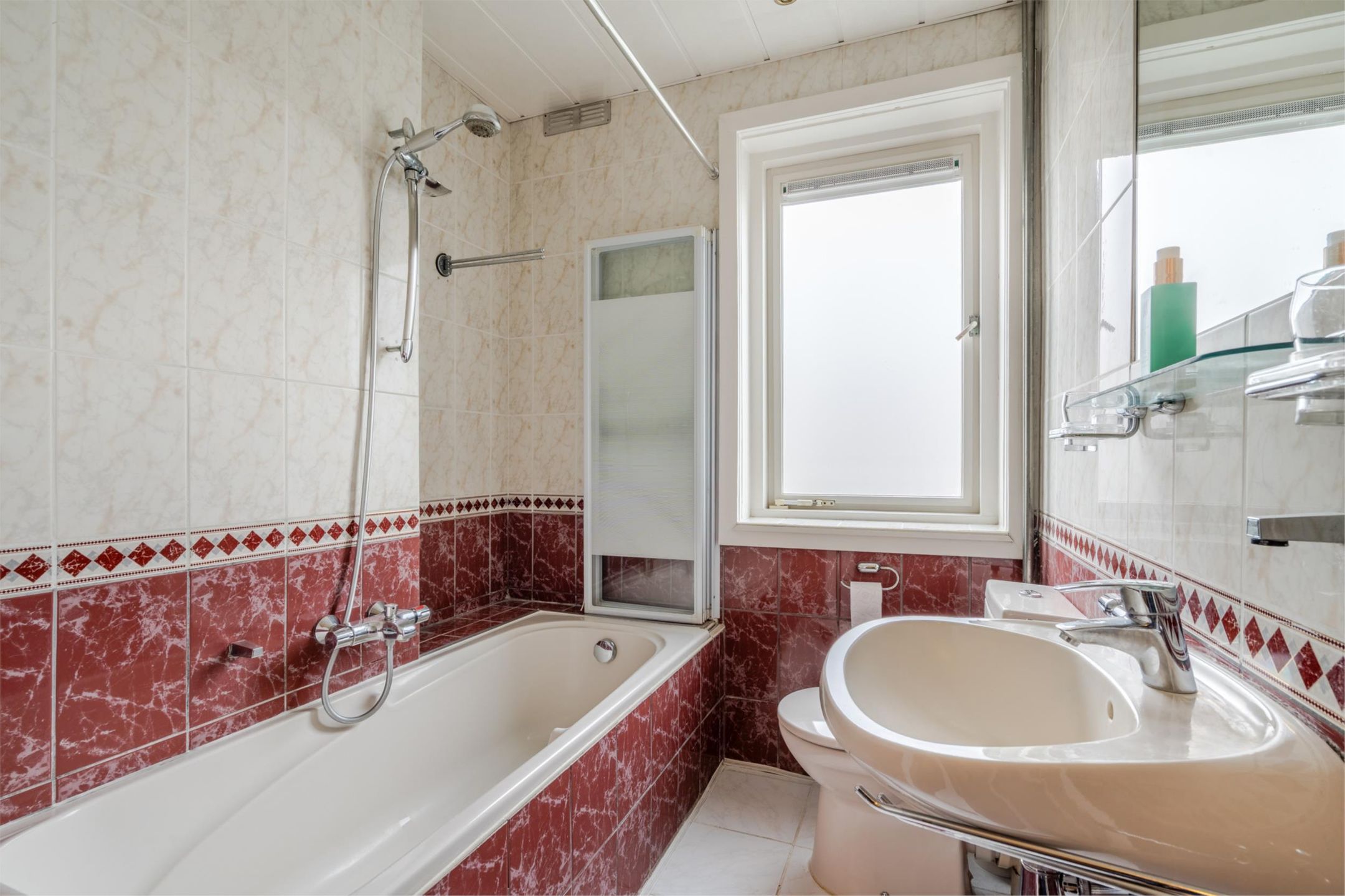 Photo 24 of Byronstraat 9