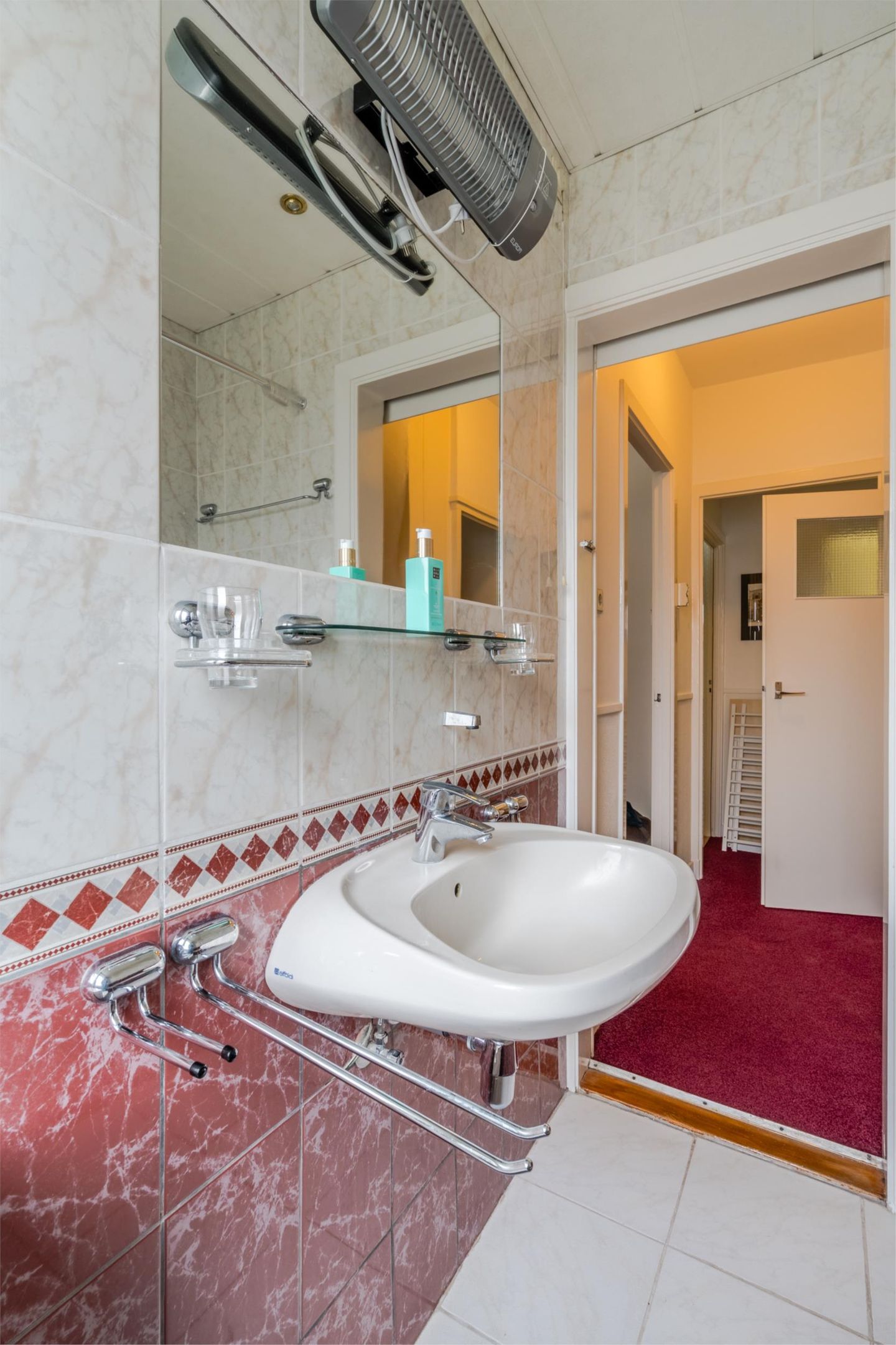 Photo 25 of Byronstraat 9