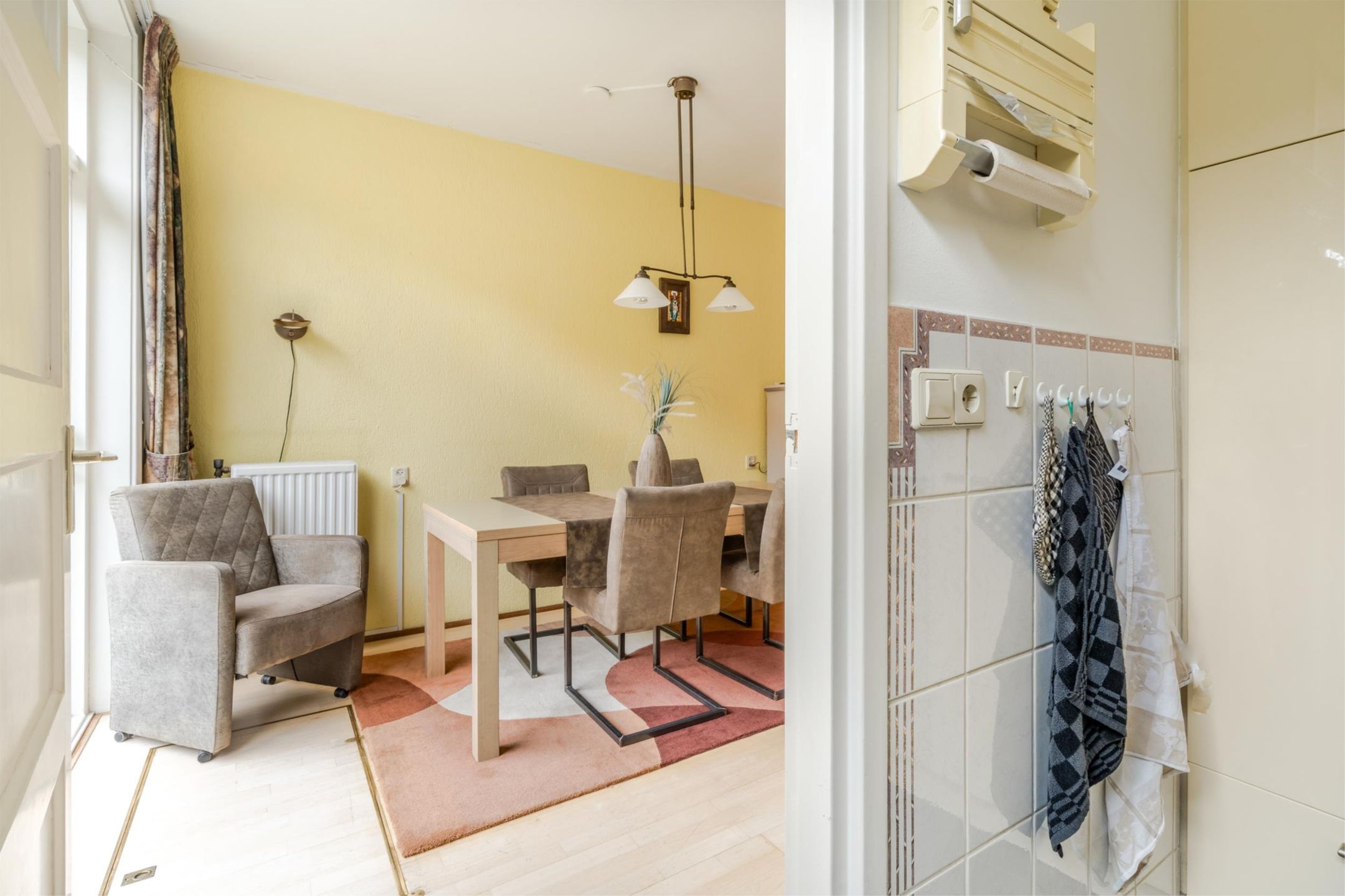 Photo 9 of Byronstraat 9