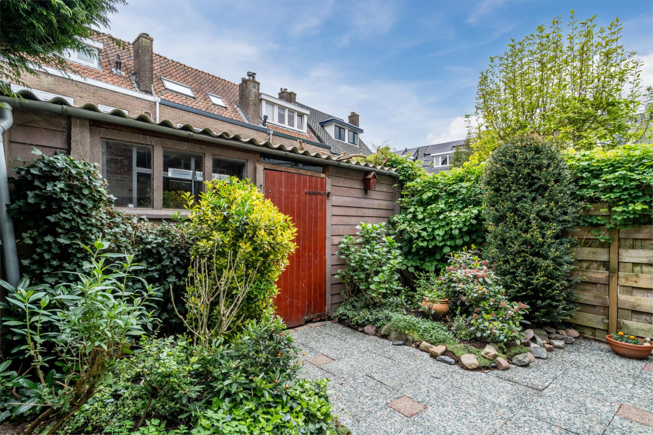 Photo 42 of Byronstraat 9