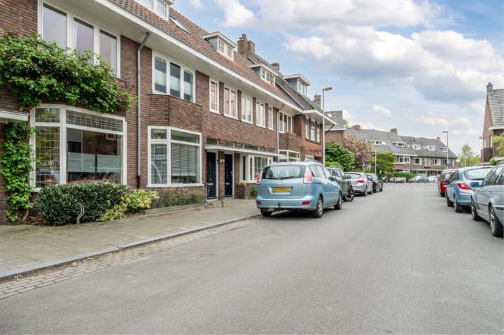 Foto 48 van Byronstraat 9