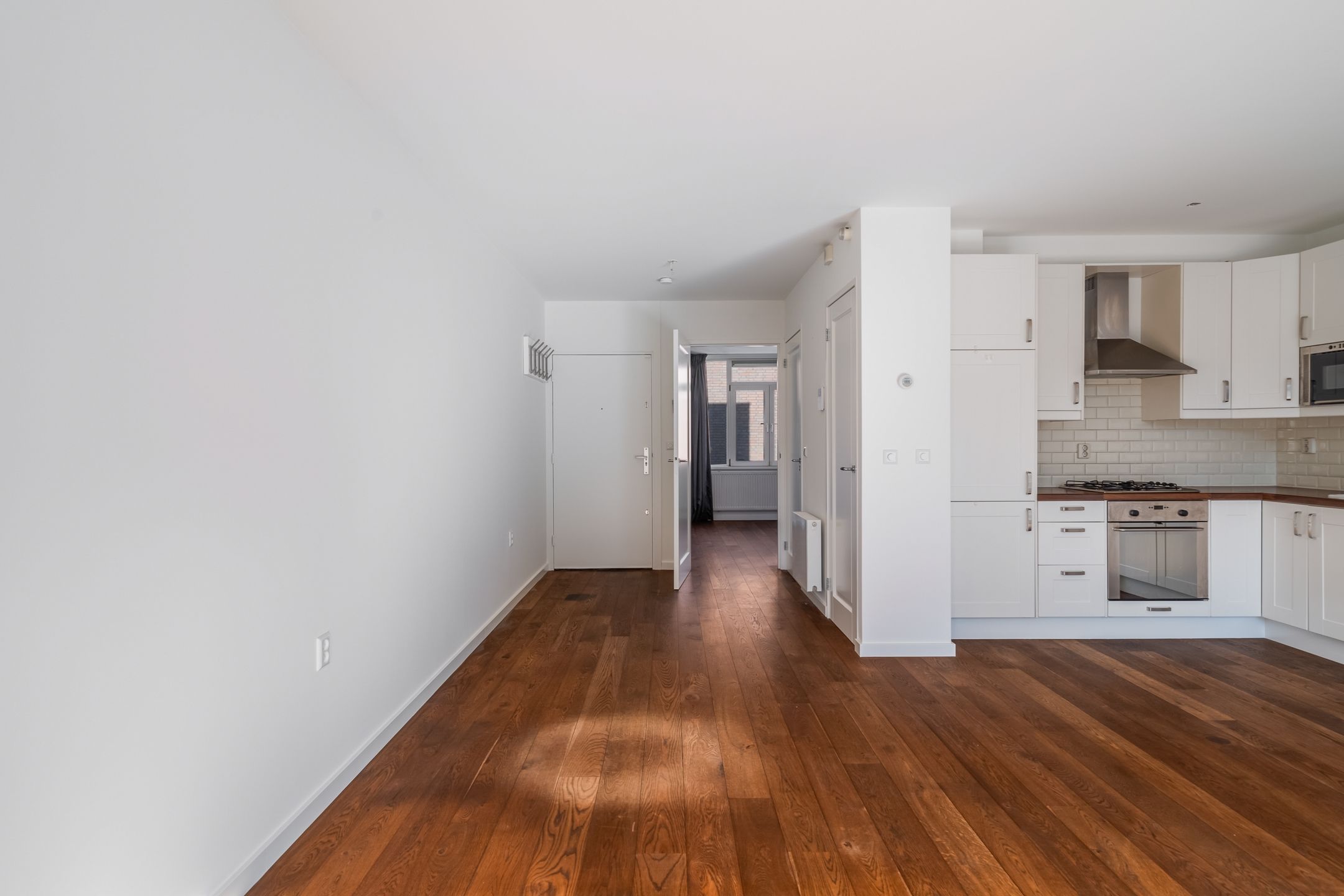 Foto 15 van Vierloper 77