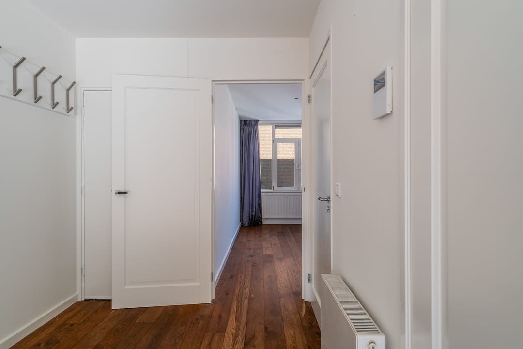 Foto 22 van Vierloper 77