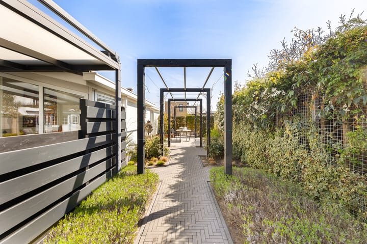 Foto 26 van Nico Engelschmanlaan 7