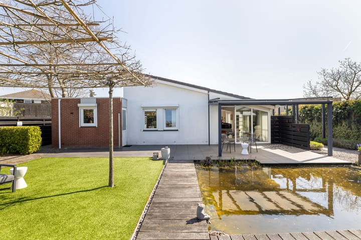 Foto 28 van Nico Engelschmanlaan 7