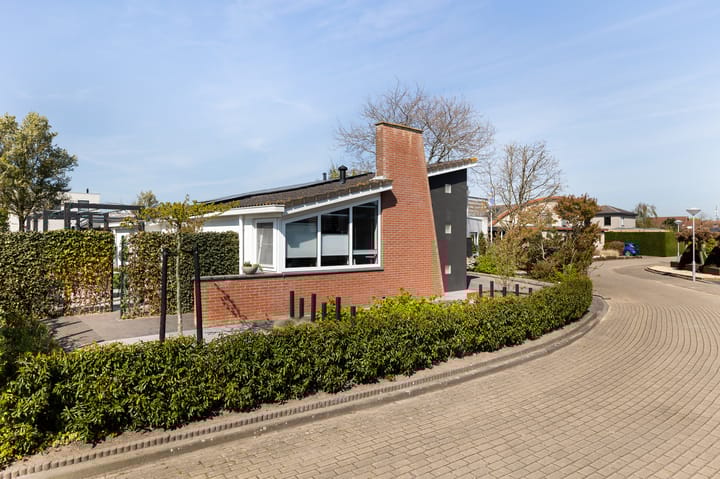 Foto 37 van Nico Engelschmanlaan 7