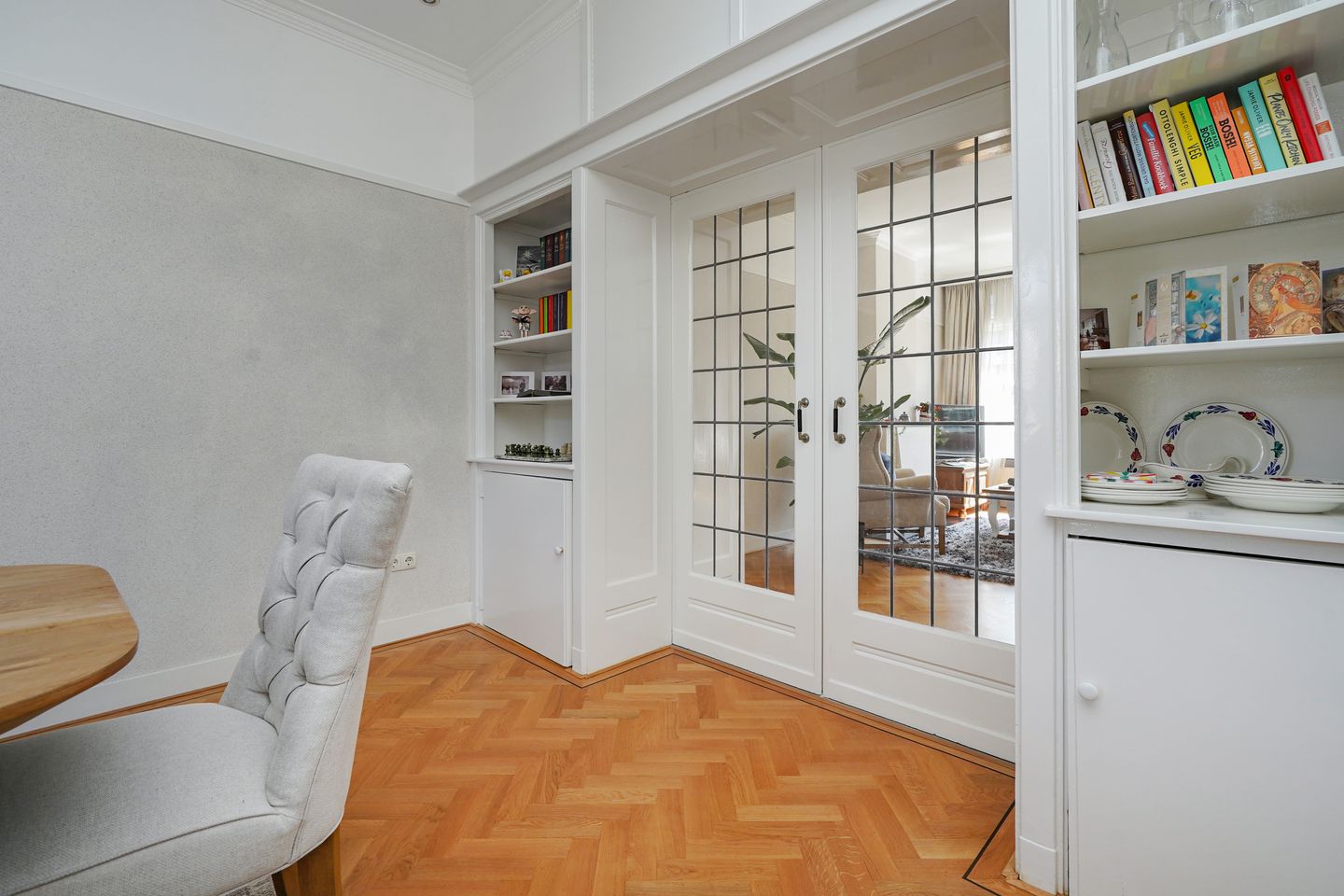 Foto 10 van Van Neckstraat 88