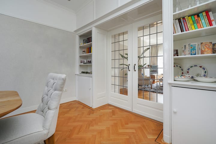 Foto 10 van Van Neckstraat 88