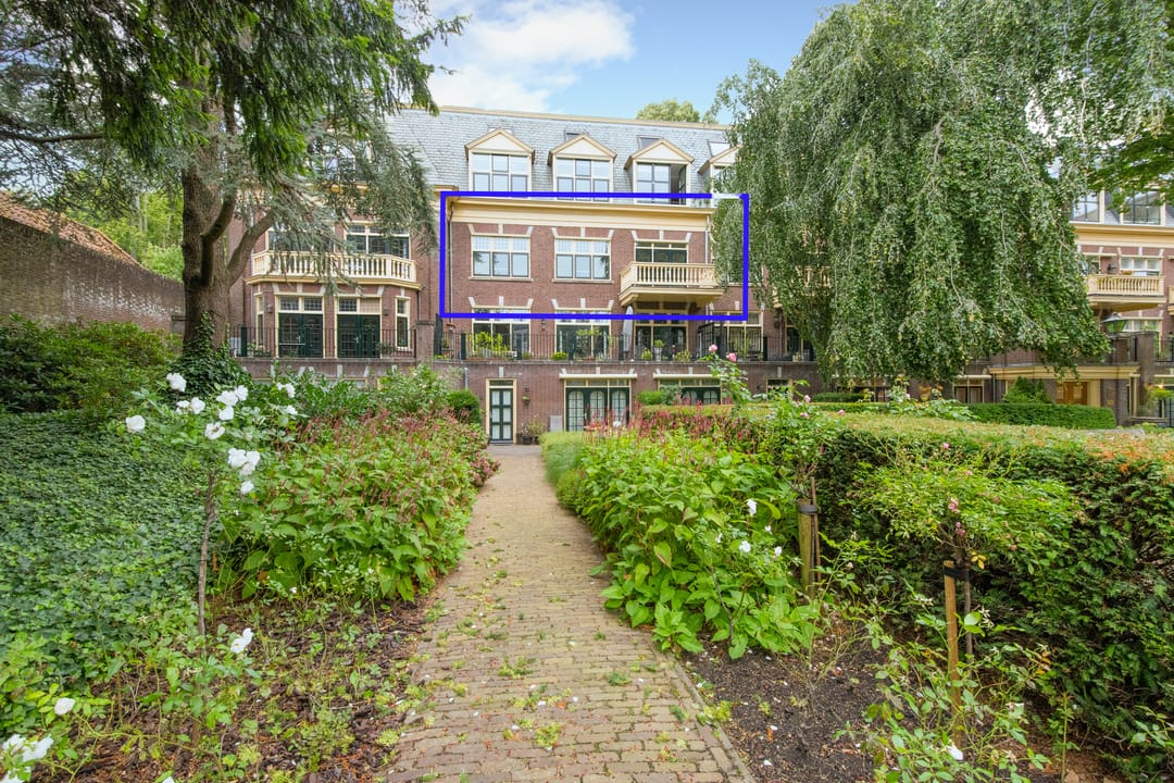 Foto 2 van Kennemerstraatweg 2-S