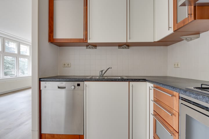 Foto 11 van Kennemerstraatweg 2-S