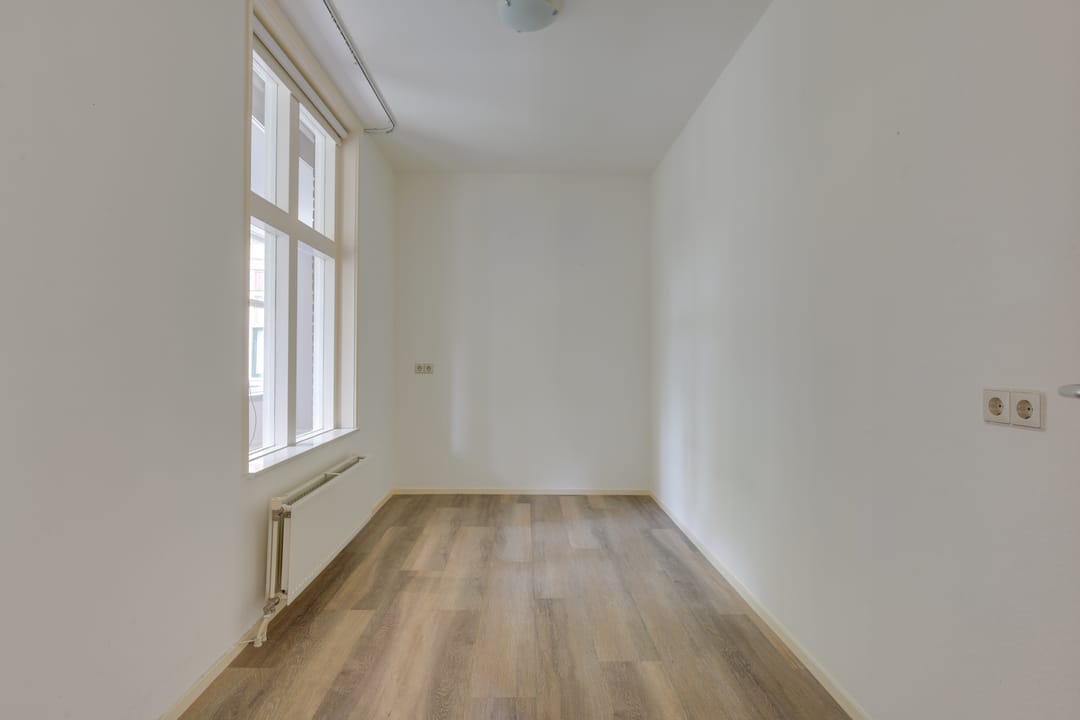 Foto 17 van Kennemerstraatweg 2-S