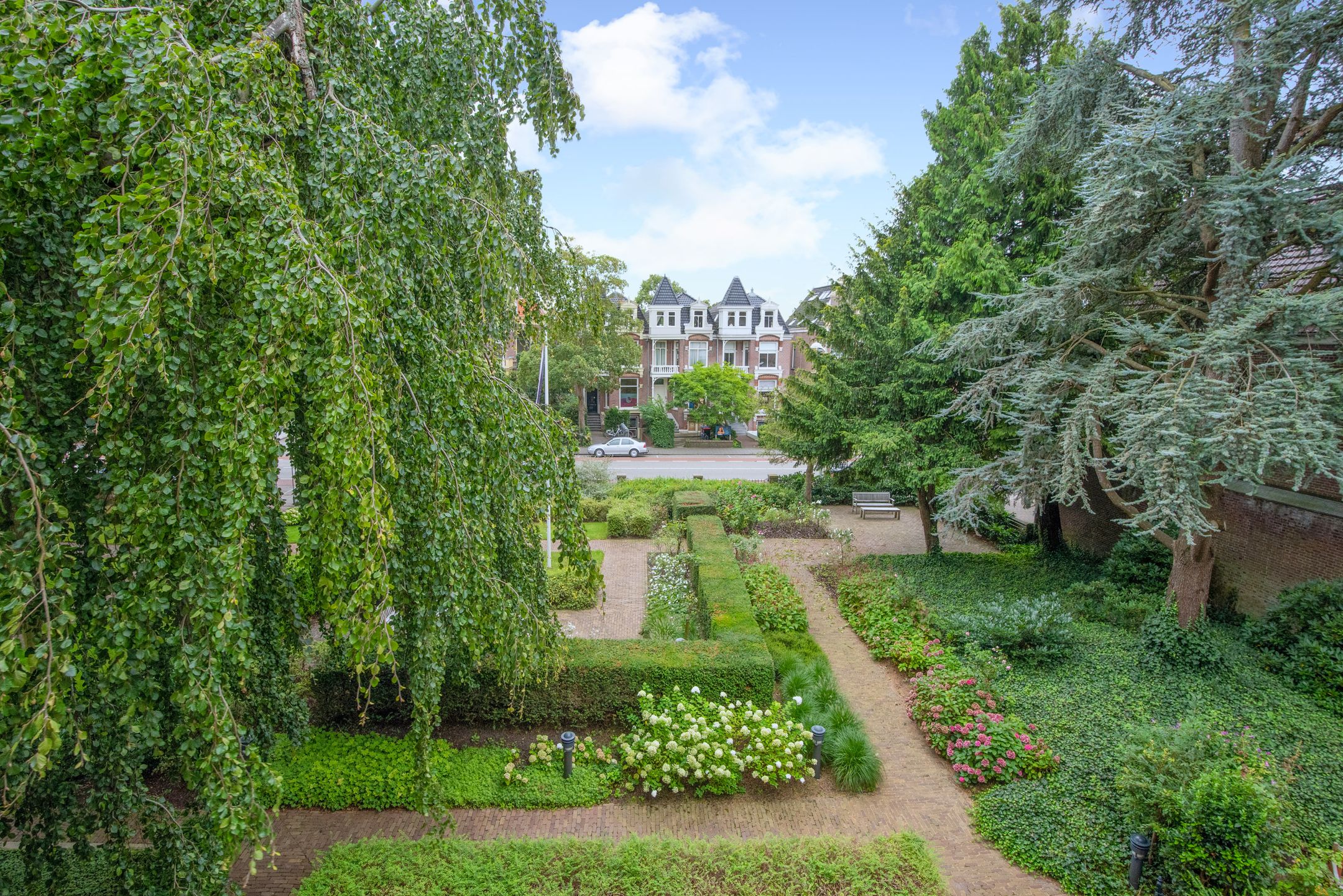 Foto 24 van Kennemerstraatweg 2-S