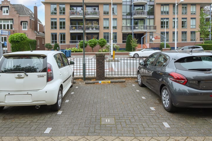 Foto 28 van Kennemerstraatweg 2-S