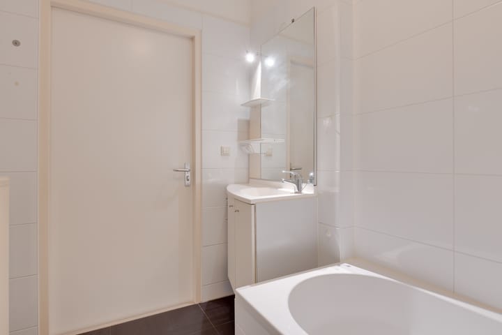 Foto 15 van Kennemerstraatweg 2-S