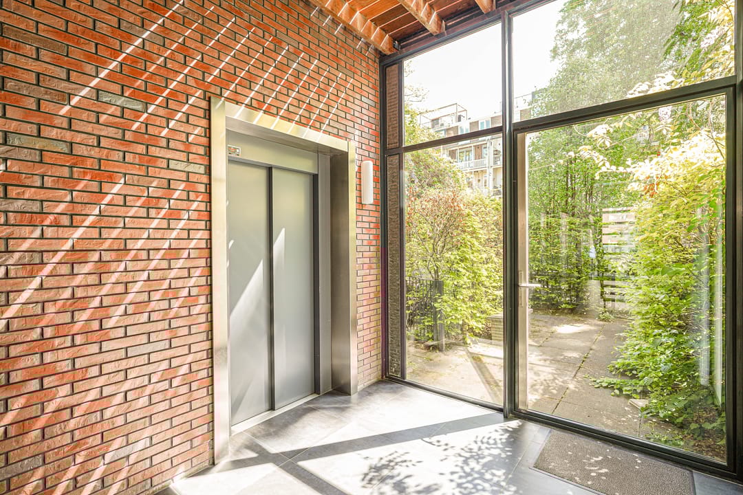 Foto 37 van Van Ostadestraat 230-E